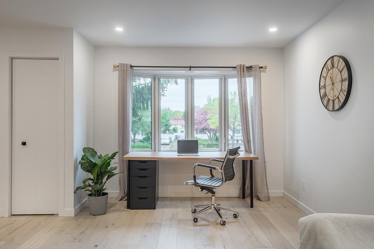 Free Parking Prime Location New Modern Condo Brossard Kültér fotó